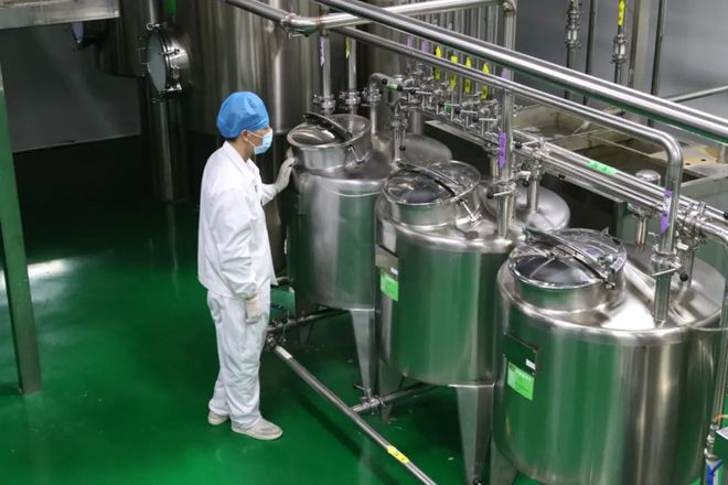 【精彩哈密】“洞穿東天山 天塹變通途”東天山隧道工程建設系列報道之五《路通人和 共譜發展新篇章》